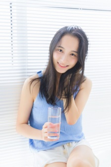 小鱼历险记